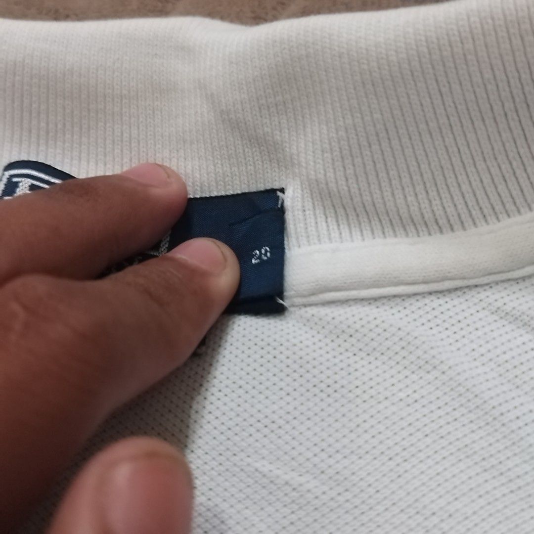 Ralph Lauren Polo Shirt (Category: Tshirts & Polo Shirts ) located in Davao. Submitted by giyuu06 (Listing ID 1450413278, Image 3). Description: Ralph Lauren Polo Shirt | Medium | Excellent Condition L: F28 B30 W 20.5.