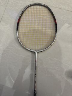 RARE) Yonex armortec 900 technique (3ug4), Sports Equipment