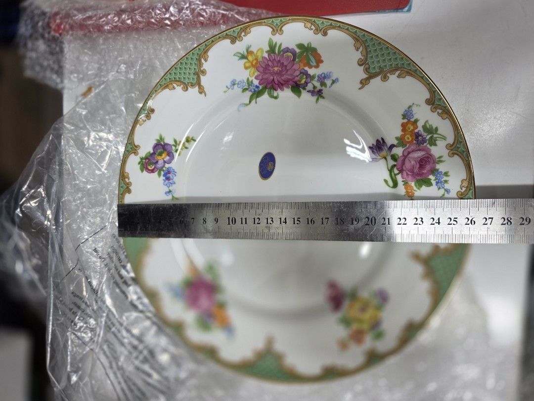 Royal Albert Plate Set513108912773550083