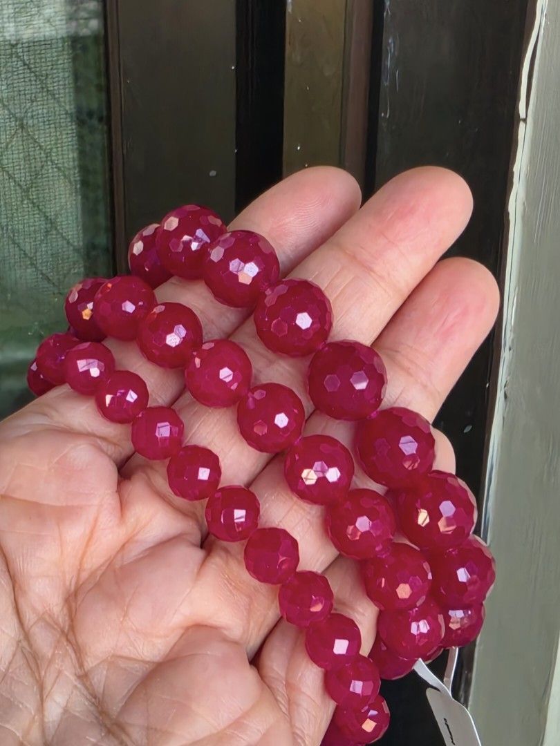 Ruby Faceted with Certificate (Category: Bracelets) located in Manila. Submitted by cavalierdolls (Listing ID 1450466386, Image 1). Description: Ruby Bracelet 12mm faceted with Certificate.