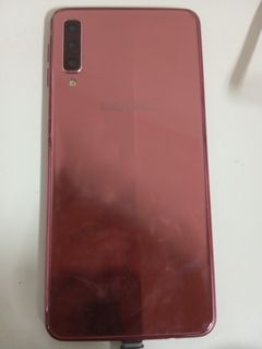 由 second_hand_smartphone (刊登 ID 1450413040，圖片 1) 提交，位於 的 (類別：)，說明：。