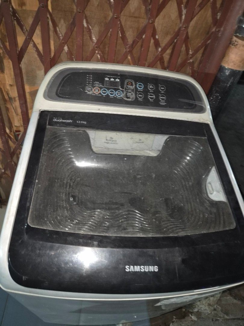 Samsung washing machine 12kg (Category: Washing Machines and Dryers) located in Manila. Submitted by rare_sooyin (Listing ID 1450458269, Image 3). Description: im selling this because hindi po maakyat sa taas dahil malaki sya .