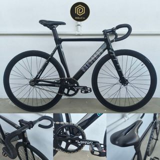 (Category: ) located in . Submitted by bikeco (Listing ID 1450478348, Image 1). Description: .