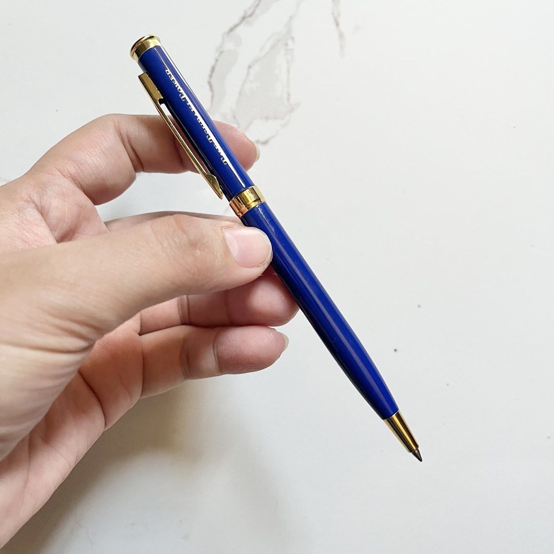 Sign pen - The Tsubaki Tower (Category: Stationery & School Supplies) located in Taguig. Submitted by sdiph (Listing ID 1450392008, Image 2). Description: *Great quality sign pen *The Tsubaki Tower collectible souvenir item *Sleek modern and professional design *Easy to carry and store.