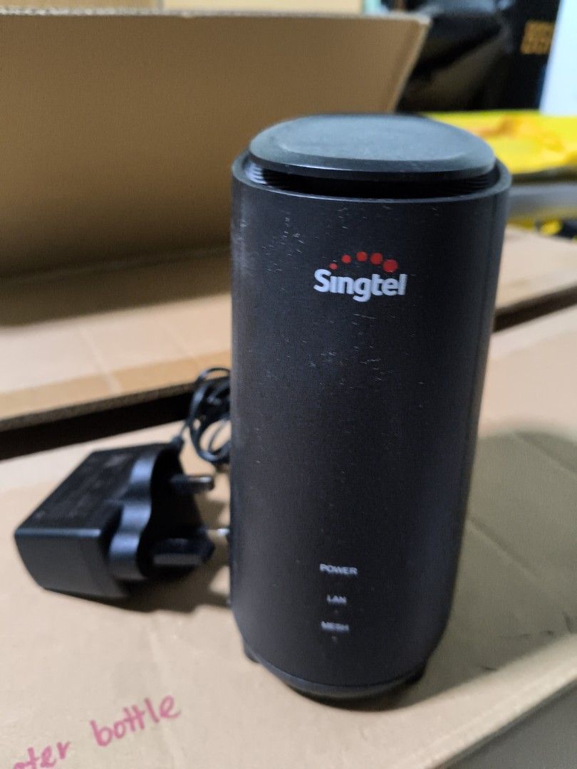 Singtel WiFi Extender B14A with Power Adapter