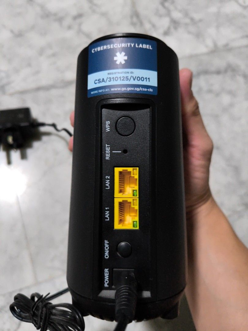 Singtel WiFi Extender B14A with Power Adapter513148563573319681