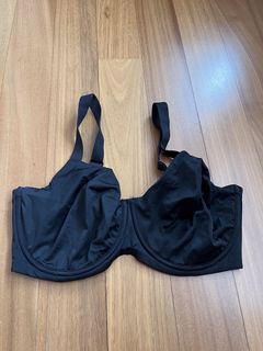 (Category: ) located in . Submitted by ladyshop01 (Listing ID 1450335918, Image 1). Description: .