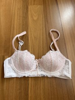 (Category: ) located in . Submitted by ladyshop01 (Listing ID 1450367788, Image 1). Description: .