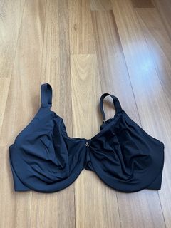 (Category: ) located in . Submitted by ladyshop01 (Listing ID 1450369484, Image 1). Description: .