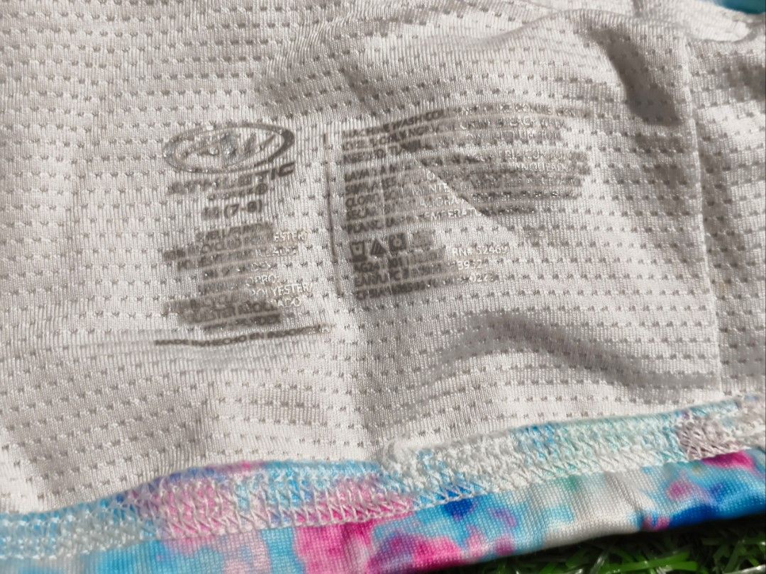 Size S (Category: New Undergarments & Loungewear) located in Sungai Buloh. Submitted by Zirahh.BndleNightware (Listing ID 1450515921, Image 3). Description: 9/10.