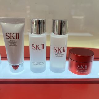 (Category: ) located in . Submitted by Skinbeauty_L (Listing ID 1398813955, Image 1). Description: .