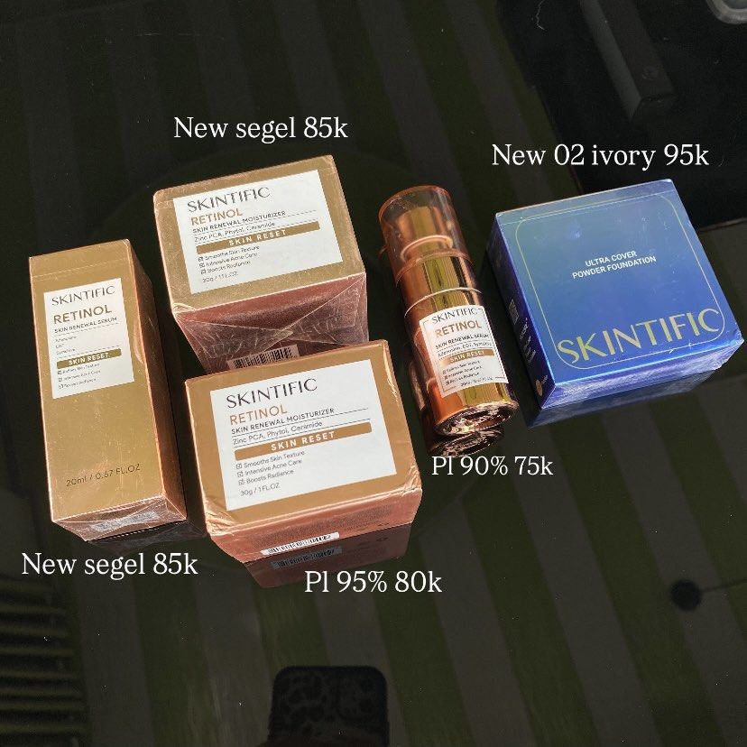 Skintific moisturizer serum retinol dan powder foundation ivory (Kategori: Rias Wajah) berada di Medan. Dikirim oleh mmarukomaru (ID iklan 1450509779, Gambar 1). Deskripsi: Detail ada di foto NETT NO NEGO kecuali ambil >2 item.