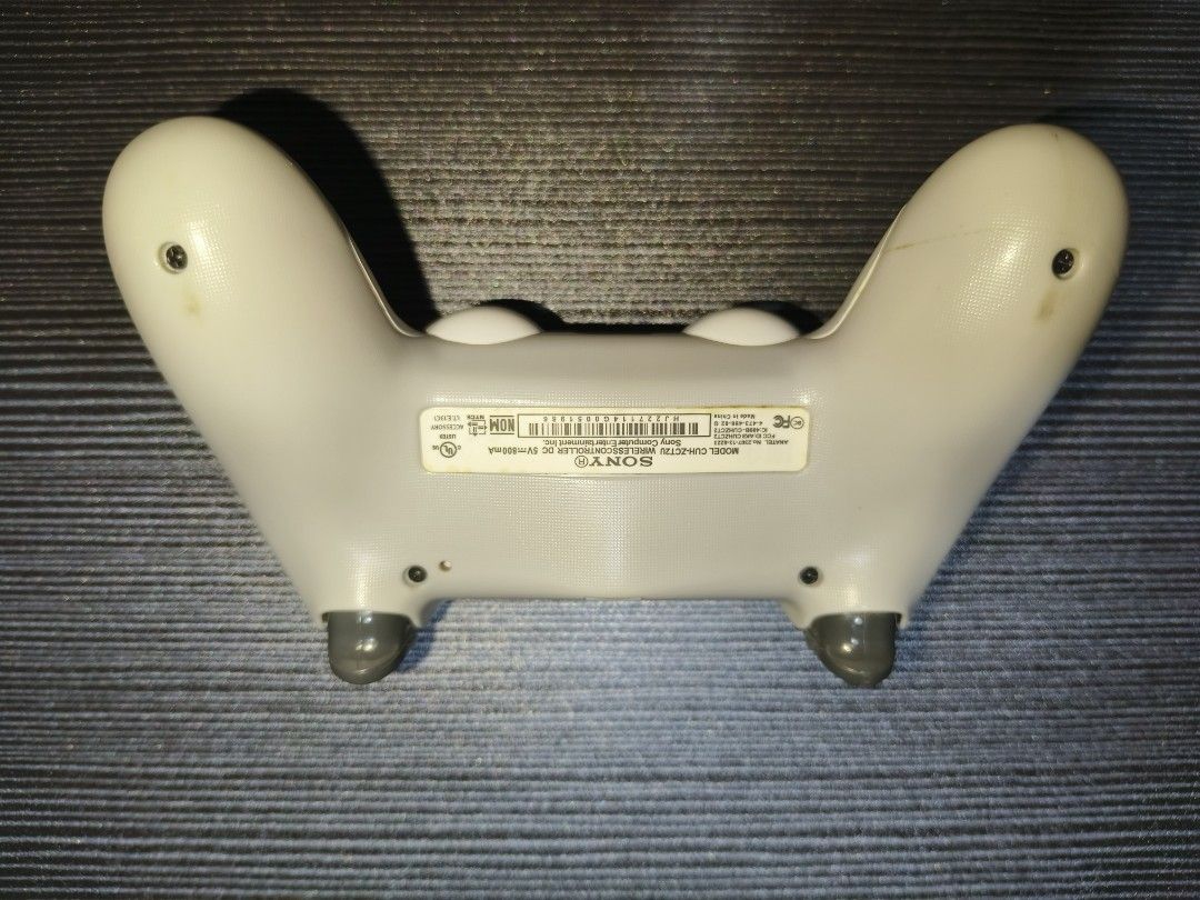 Sony PlayStation 4 DualShock 4 PS4 Wireless Controller White (Category: Controllers) located in Manila. Submitted by budgetcache (Listing ID 1450408455, Image 2). Description: Defective PS4 DualShock 4 Controller – For Parts, Repair, or Retro Gaming Selling a defective PS4 DualShock 4 controller. It has the following issues: - Left analog stick has ghosting/stick drift. - L1 button does not work. - Start/Options button loose - Battery drains quic