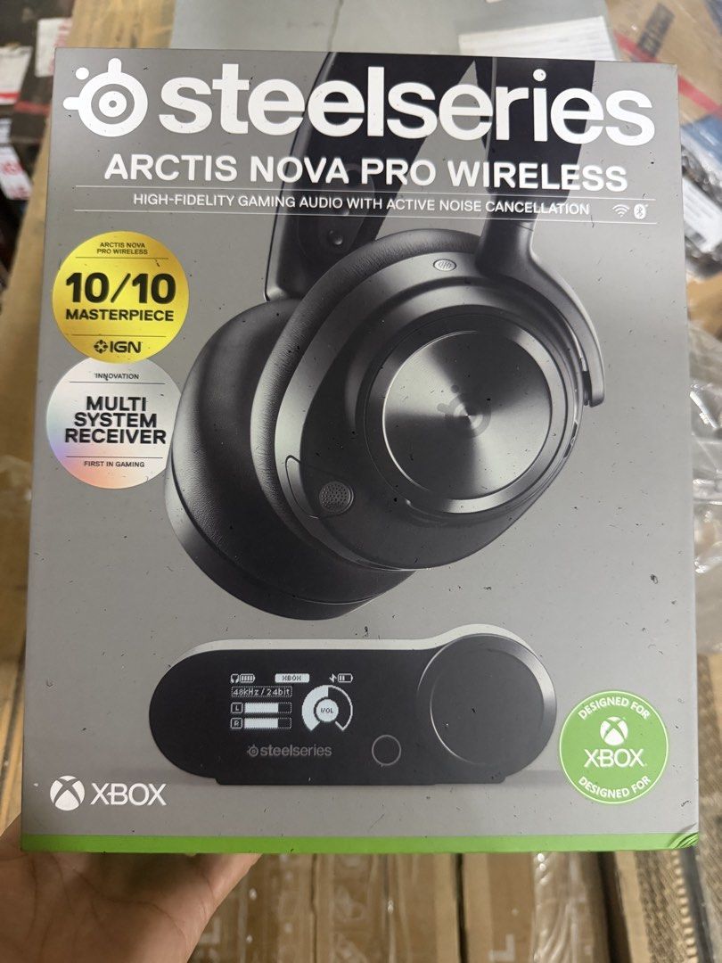 Steelseries Arctis Nova Pro wireless (Category: Headphones & Headsets) located in Manila. Submitted by alah2010 (Listing ID 1450357990, Image 1). Description: .