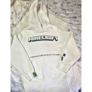 (Category: ) located in . Submitted by hannaboutique (Listing ID 1450323862, Image 1). Description: .