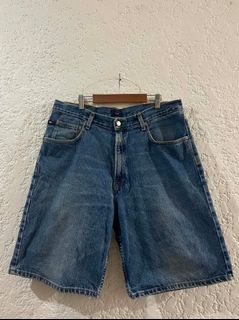 (Category: ) located in . Submitted by lesthrift (Listing ID 1449297751, Image 1). Description: .