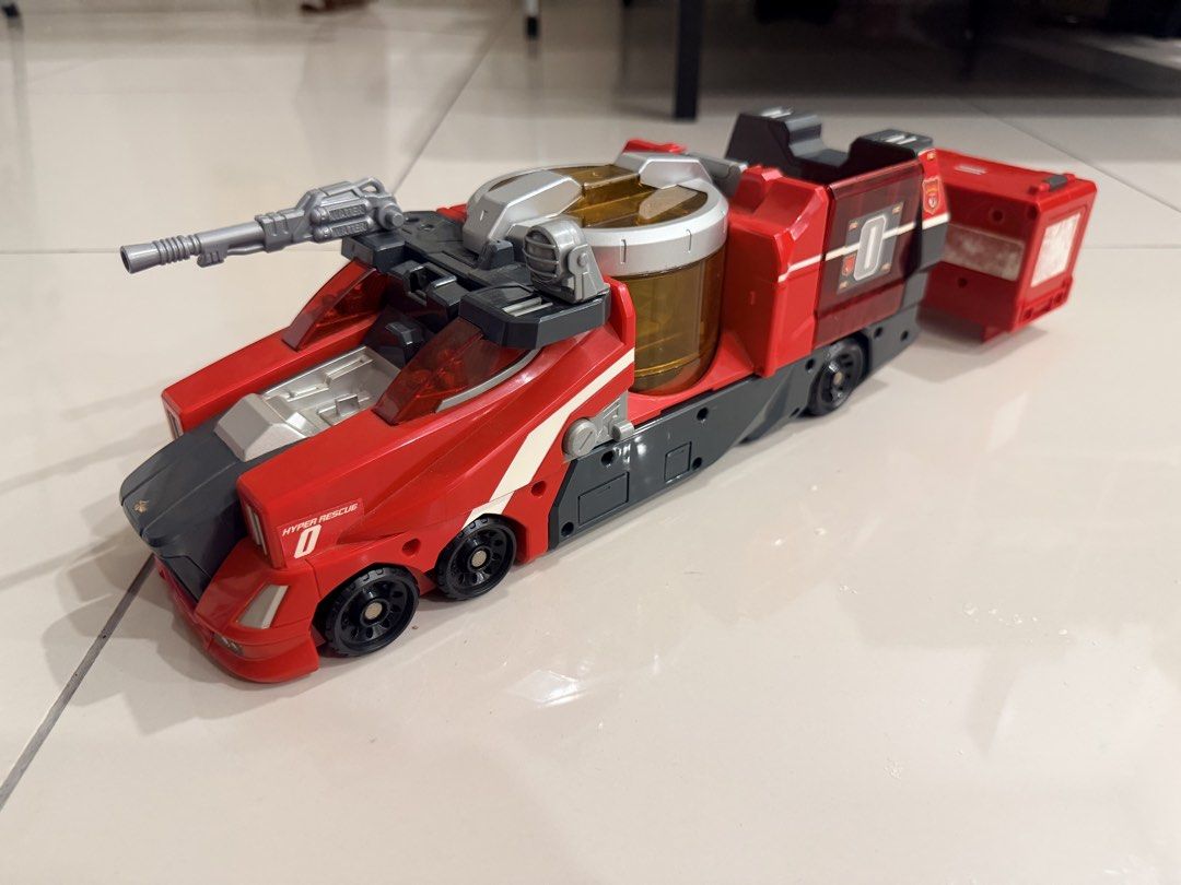 Tomy Takara Tomica Hyper Rescue Zero (Category: Toys & Games) located in Kuala Lumpur. Submitted by blackcarbon86012 (Listing ID 1450441291, Image 2). Description: Tomy Takara Tomica Hyper Rescue Zero Condition as is Electronic part all function Some accessories missing .