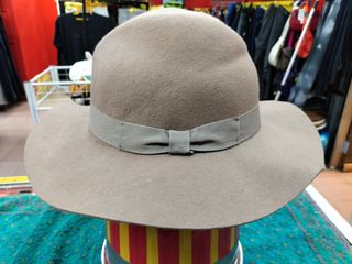 (Category: ) located in . Submitted by homeshopkb (Listing ID 1450527307, Image 1). Description: .