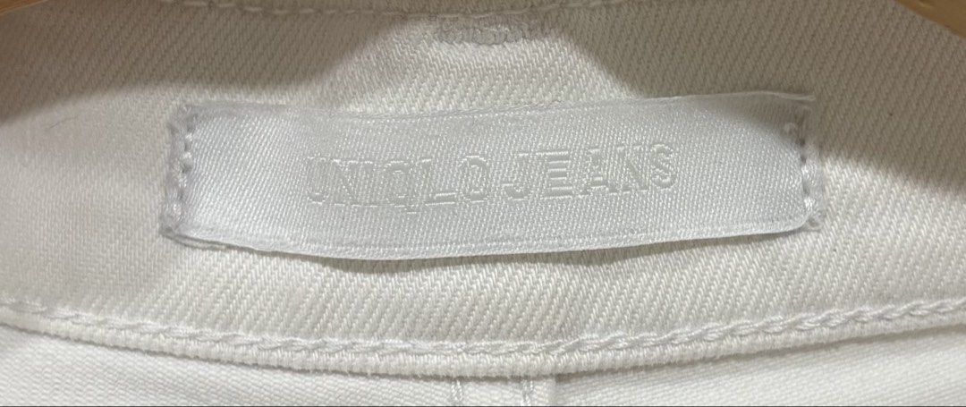 UNIQLO JEANS White Denim Pants (Category: Jeans) located in Mandaue City. Submitted by offthehanger26 (Listing ID 1450378021, Image 3). Description: - Originally bought for 1k+ - Can fit xs-s frames - The perfect classic white jeans; pairs well with everything!🤍 - Minor marks on front (visible in last three photos).