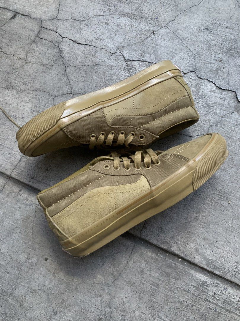 Vans Sk8-Mid Reissue 83 Mg Antelope (Category: Sneakers) located in San Mateo. Submitted by gunmetalsteel (Listing ID 1450431651, Image 3). Description: - Authentic Vans Sk8-Mid Reissue 83 Mg sneakers - Condition: Like new - Color: Antelope (Tan) - Minimal heeldrag - Used in four times only - Features a stylish woven suede panel on the heel - Classic Vans waffle sole for grip and durability - Comes with original box and extra wax laces - Ideal fo