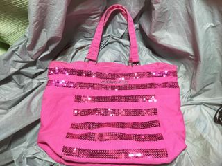 (Category: ) located in . Submitted by 22aileen (Listing ID 1450487516, Image 1). Description: .