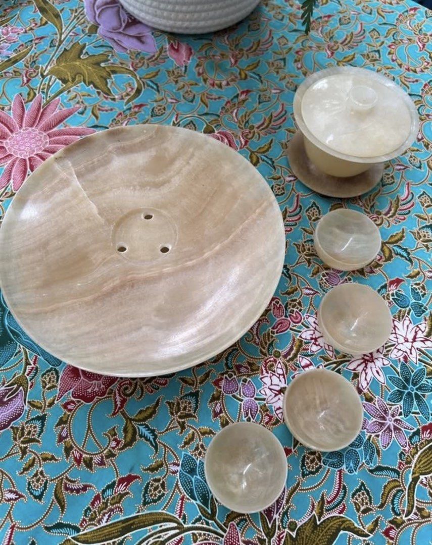 Vintage carved tea set512517252224143363