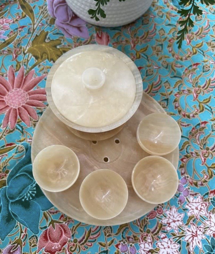 Vintage carved tea set512517252224143361