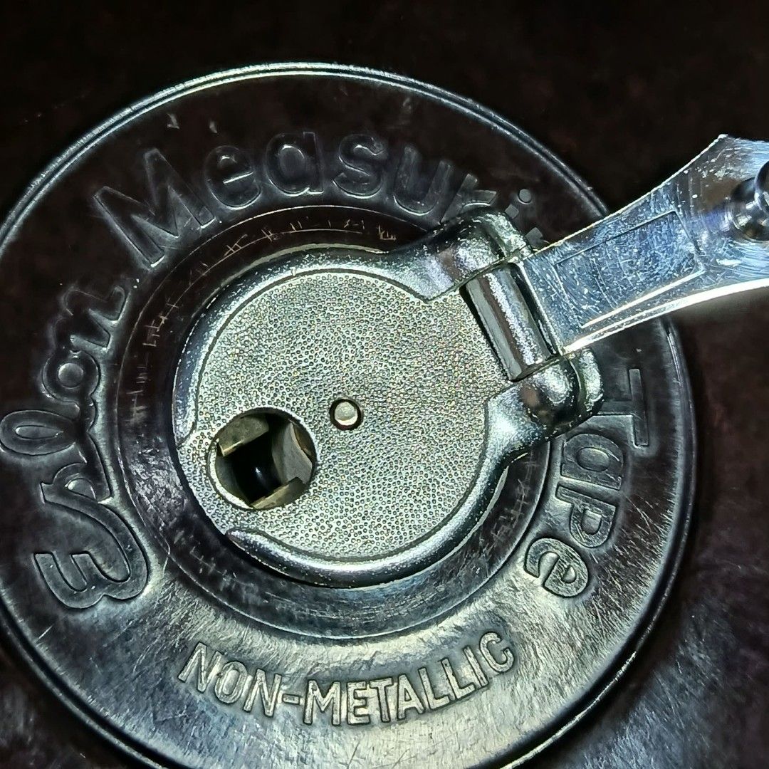 Vintage Eslon Measuring Tape (Category: Construction Tools & Equipment) located in Las Pinas. Submitted by 84vintage (Listing ID 1450409646, Image 2). Description: This is a vintage 30-meter surveying tape measure in excellent working condition. Great for measuring stuff in your home and lots. Made from fiberglass, stuff they don't do anymore as it is expensive to do today. sold As Is Where Is Only. Actual photos posted. Please examine them caref