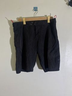 (Category: ) located in . Submitted by zeusthriftfinds (Listing ID 1450503816, Image 1). Description: .