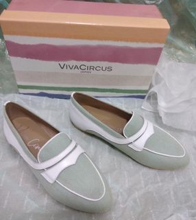 (Category: ) located in . Submitted by trendy99sg (Listing ID 1450482468, Image 1). Description: .