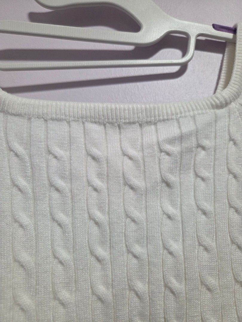 White cable knit square neck top S (Category: Shirts) located in Makati City. Submitted by mandy.stuff (Listing ID 1450446158, Image 3). Description: • Square neckline • Cap sleeves • Soft, stretchy knit fabric 350 + shipping fee.