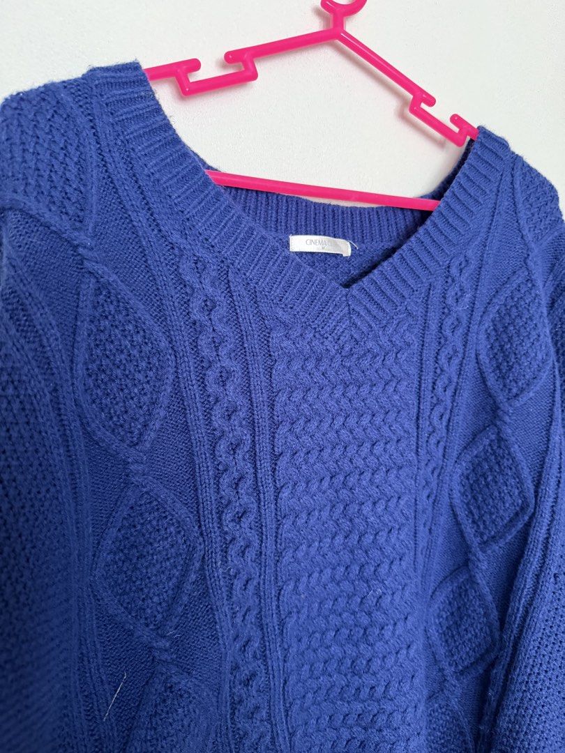 Winter Knitted Long Sleeves Sweater (Blue) (Category: Longsleeves) located in Manila. Submitted by angelafits (Listing ID 1450364497, Image 2). Description: fits S-L 🛵 delivers everyday via Lalamove 📦delivers via J&T 🧾accepts GCash/BDO bank transfer 📍California Garden Square, Mandaluyong City.