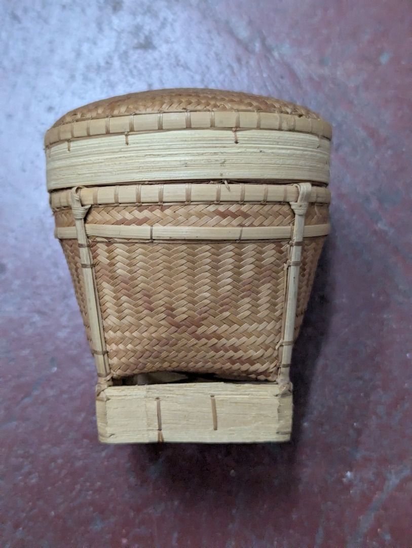 Woven Basket #2 (Category: Storage Boxes & Baskets) located in Manila. Submitted by allyleighhh (Listing ID 1450470988, Image 1). Description: Dimensions: 9 x 7.5 cm.