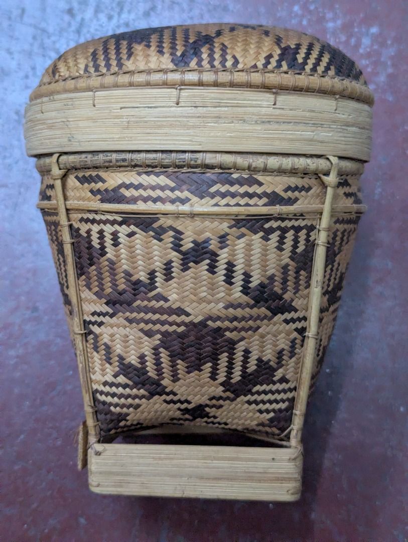 Woven Basket #3 (Category: Storage Boxes & Baskets) located in Manila. Submitted by allyleighhh (Listing ID 1450471561, Image 1). Description: Dimensions: 17 x 14 cm.