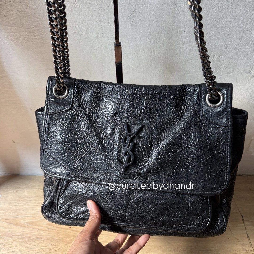 YSL Niki Medium (Kategori: Tas & Dompet) berada di Jakarta Selatan. Dikirim oleh curatedbydnandr (ID iklan 1450401997, Gambar 2). Deskripsi: soek bagus, kulit nenek, detail foto sama persis, chat aja kalo mau lebih detail dan minta video.