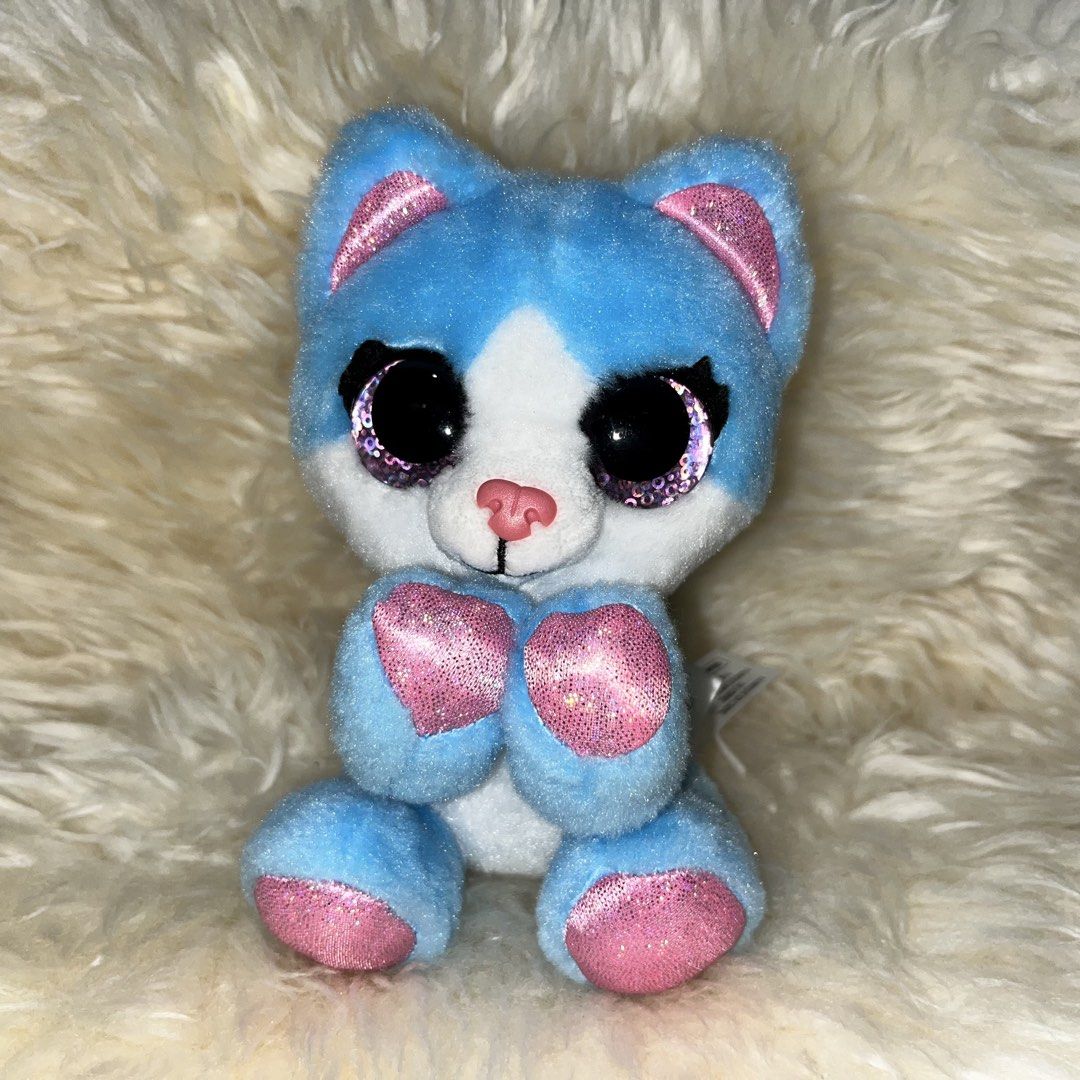 ZURU Coco Plush Cones Series 1 - Roxy The Cat (Category: Plushies & Soft Toys) located in Samal. Submitted by thatsodd (Listing ID 1450503424, Image 1). Description: .