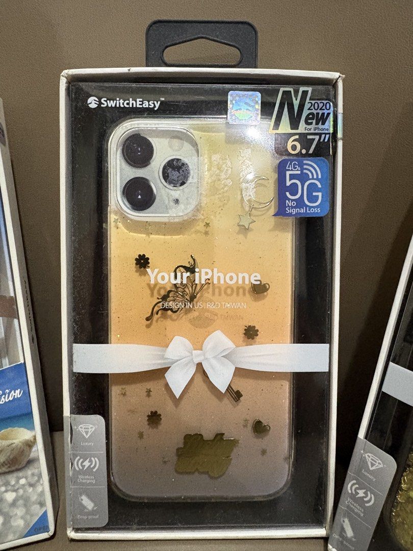 100 (Category: Cases & Sleeves) located in Quezon City. Submitted by helloqicks (Listing ID 1450677257, Image 3). Description: 🏷️ Selling for 150 for all. As pack. Iphone 12 Pro Max Case switcheasy branded Near BGC, Taguig location for pick up. Lalamove / Grab transactions - Metro Manila only.