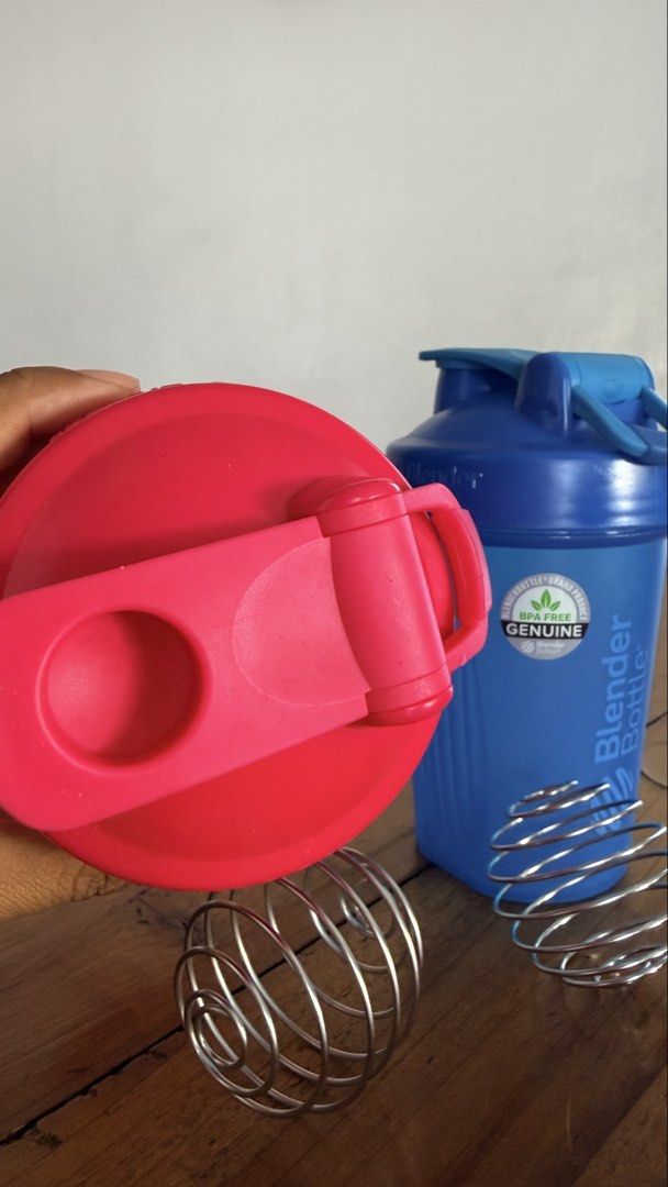 2 x BlenderBottle Shaker Bottles with Whisk Balls (Category: Water Bottles & Tumblers) located in Valenzuela. Submitted by dees.corner (Listing ID 1450546400, Image 3). Description: - Set of 2 BlenderBottles (1 Red, 1 Blue) - Includes metal whisk balls for smooth mixing - Perfect for protein shakes, smoothies, and other beverages - Made from BPA-free plastic - Great for the gym, office, or travel.