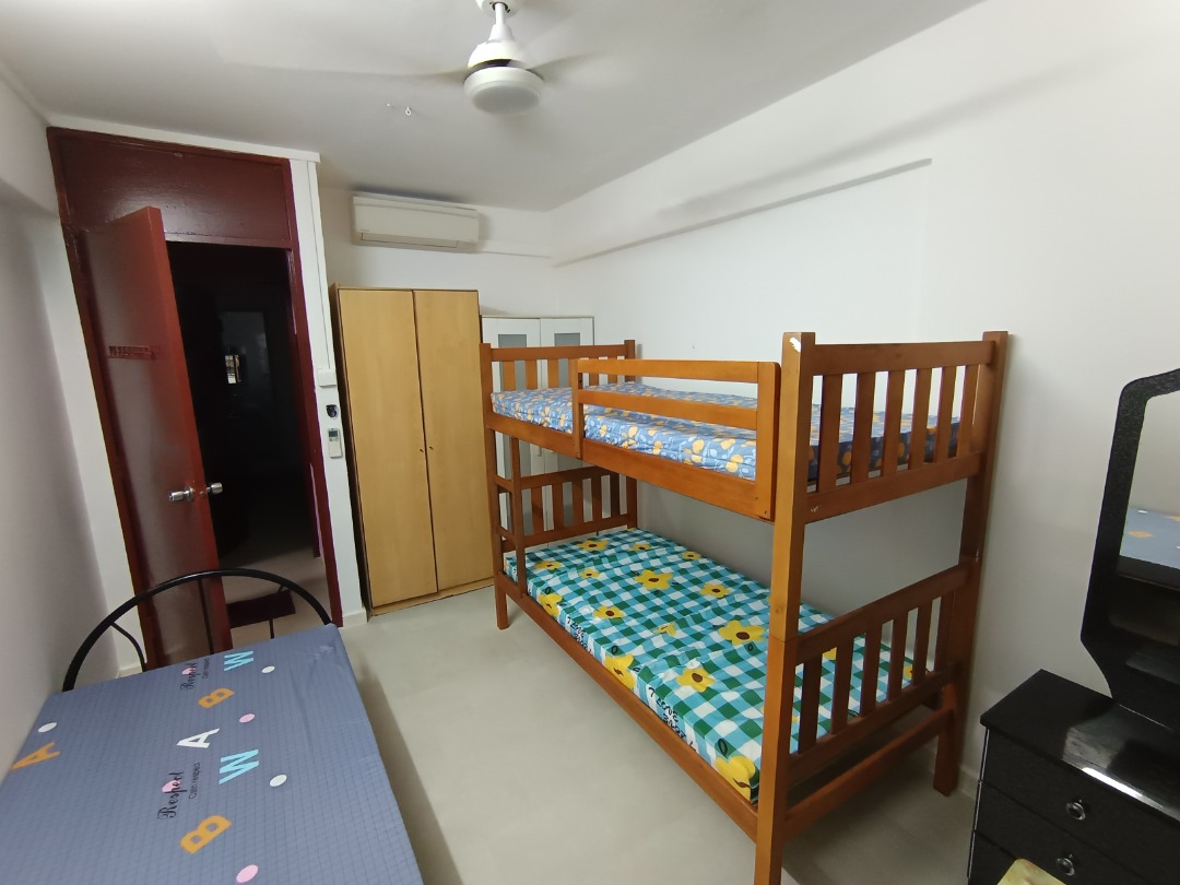 (Category: ) located in . Submitted by sg_rental_hub (Listing ID 1447391078, Image 1). Description: .