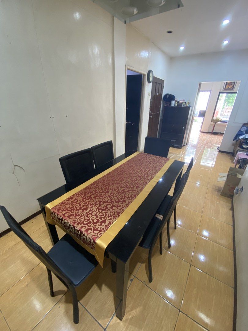 6- Person Dining Table (Category: Tables & Sets) located in Manila. Submitted by burritoenthusiast_5 (Listing ID 1450608848, Image 3). Description: 6-Person Glass Black Dining Table Dimension: 140x80cm Honest Issue: Flaking Leather Chairs (negotiable price).