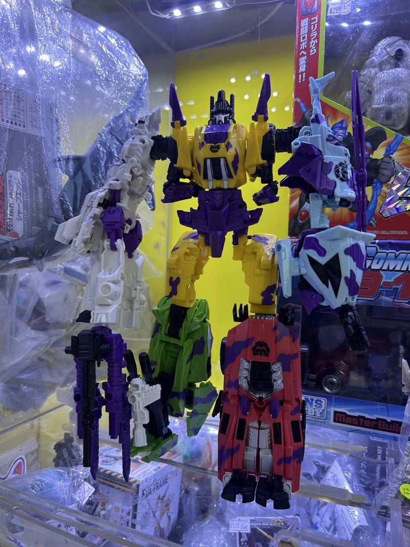 中古 變形金剛 Transformers Transformer 變型金鋼 Studio Series 86 Generation G1 War for Cybertron WFC Fall of Cybertron D Class FOC Build Giant Robot G2 Giant Warrior Bruticus Blast Off , Vortex , Brawl , Swindle , Onslaught G2 經典 塞伯坦 FOC 戰鬥派 混天炮 （分類：手辦雕像）位於 Hong Kong。 由 cabinetsell 提交（商品編號 1450538797，圖片 2）。簡介： 中古 變形金剛 Transformers Transformer 變型金鋼 Studio Series 86 Generation G1 War for Cybertron WFC Fall of Cybertron D Class FOC Build Giant Robot G2 Giant 