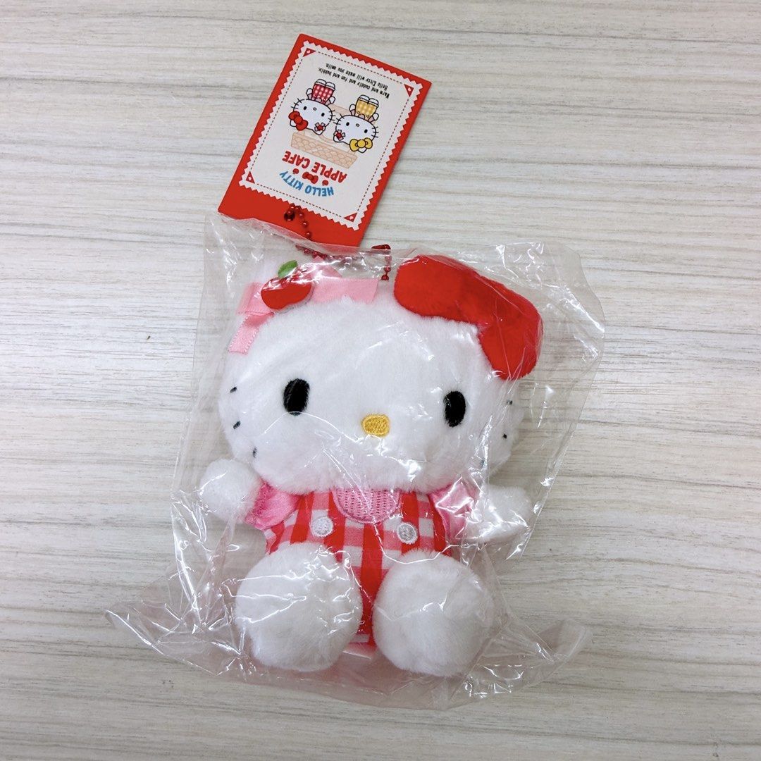 韓國釜山限定 Hello Kitty 公仔 掛飾 吊飾 Sanrio （分類：絨毛玩具）位於 Hong Kong。 由 aliceyixing 提交（商品編號 1450602411，圖片 1）。簡介： $95@1 可面交或順豐到付 有興趣可PM😊。