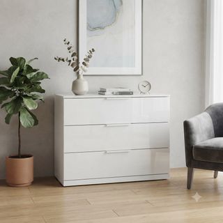 (Category: ) located in . Submitted by closingdownsaleeeee_sg (Listing ID 1450709017, Image 1). Description: .
