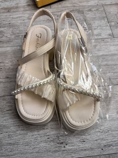 （分類：）位於 。 由 charming_ernie 提交（商品編號 1450567572，圖片 1）。簡介： 。