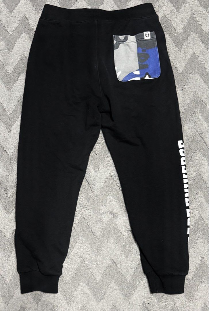 Aape By A Bathing Ape - Camo Sweatpants (Category: Joggers) located in Cavite. Submitted by commoncourtesy (Listing ID 1450734930, Image 2). Description: Size Medium.