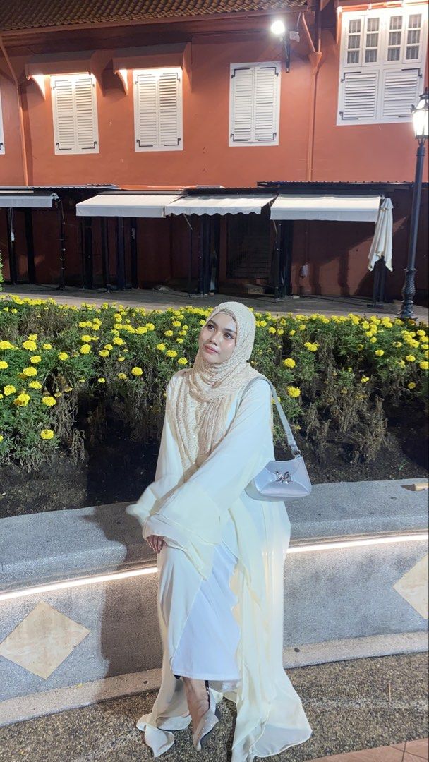 Abaya (Category: Kaftans & Jubahs) located in Kuala Lumpur. Submitted by dreysyasya (Listing ID 1450549490, Image 3). Description: .
