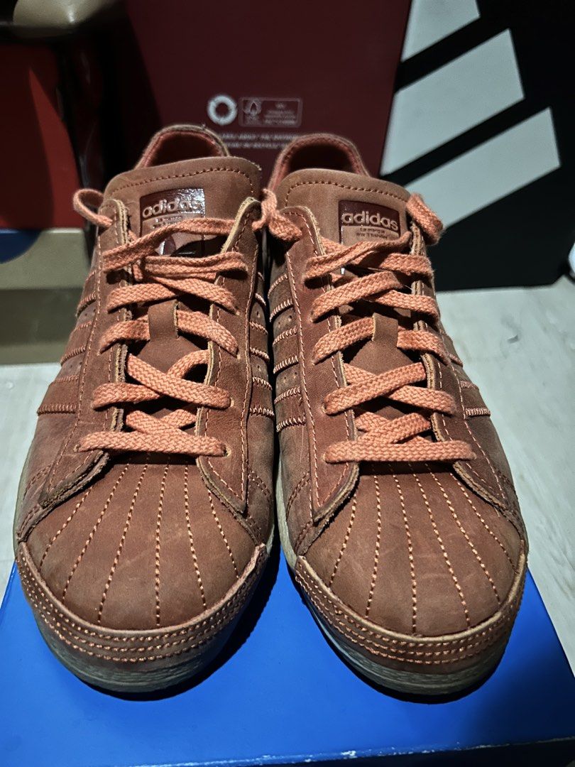 Adidas Superstar 82 Shoes (Category: Sneakers) located in Makati City. Submitted by declutterwithmoi__ (Listing ID 1450660537, Image 3). Description: - Adidas Superstar 82 Shoes, with box - US 6.5 men, fits 24.5cm women Used less than 5x, then stored.
