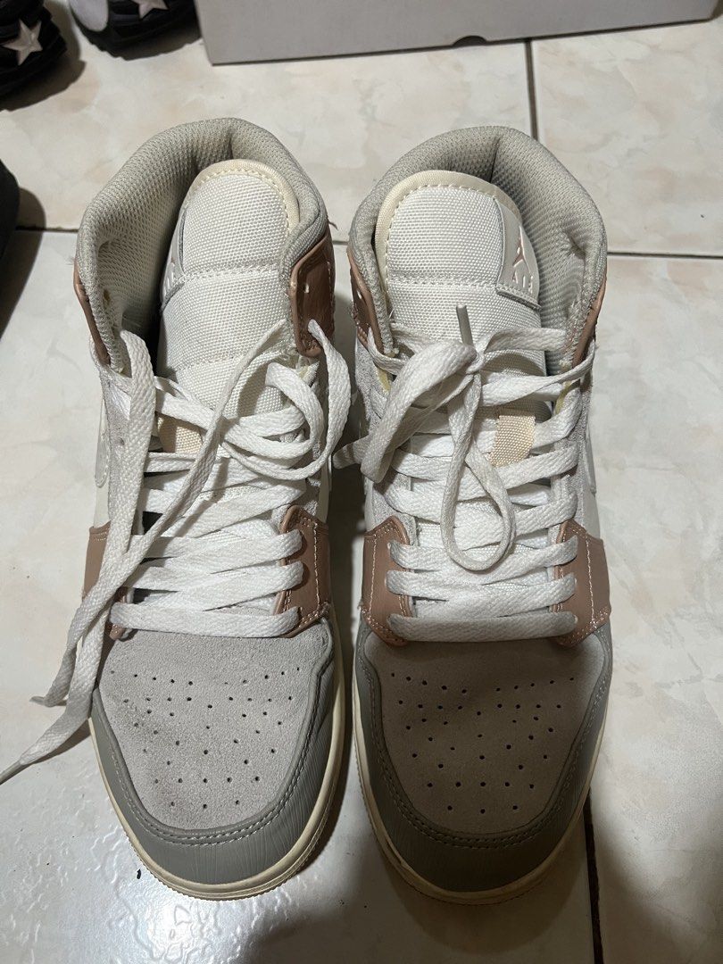 Air Jordan 1 Mid SE "Light Arctic Pink" (Category: Sneakers) located in Manila. Submitted by helpm3declutt3rrr (Listing ID 1450561289, Image 3). Description: - Air Jordan 1 Mid SE - Colorway: Arctic Pink and Grey - Materials: Mix of suede and leather - Classic Jordan silhouette - Includes original box - Ideal addition to any sneaker collection.