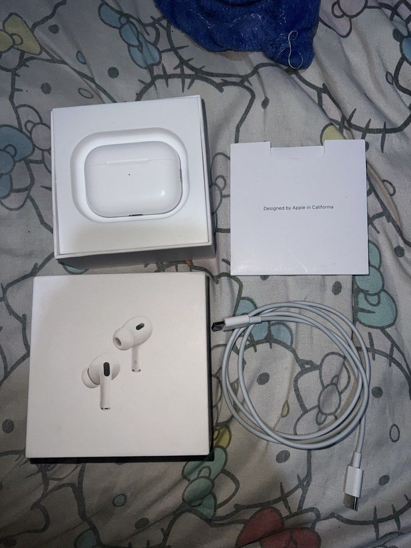 Airpods pro 2 Usb C (Category: Earphones) located in Paranaque City. Submitted by rerei18 (Listing ID 1450733775, Image 1). Description: with box, cord and extra eartips barely used! .