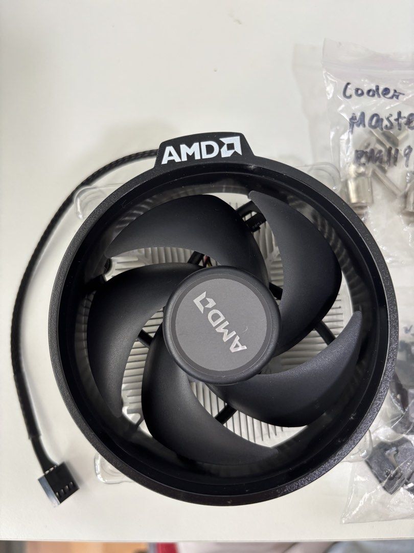 AMD Wraith Stealth Cooler + SATA/Spare Cables (Bundle)513406692136079361
